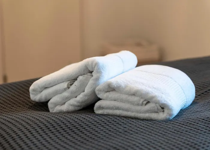 公寓 And Cozy By The Train Station With Free Parking *